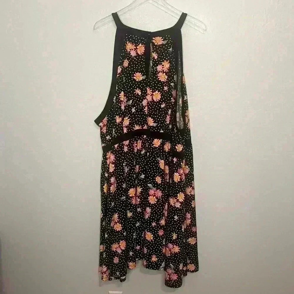 Torrid Haulter Floral Polka Dot High Neck Skater Dress NWT 6 6X 30 - Picture 10 of 10